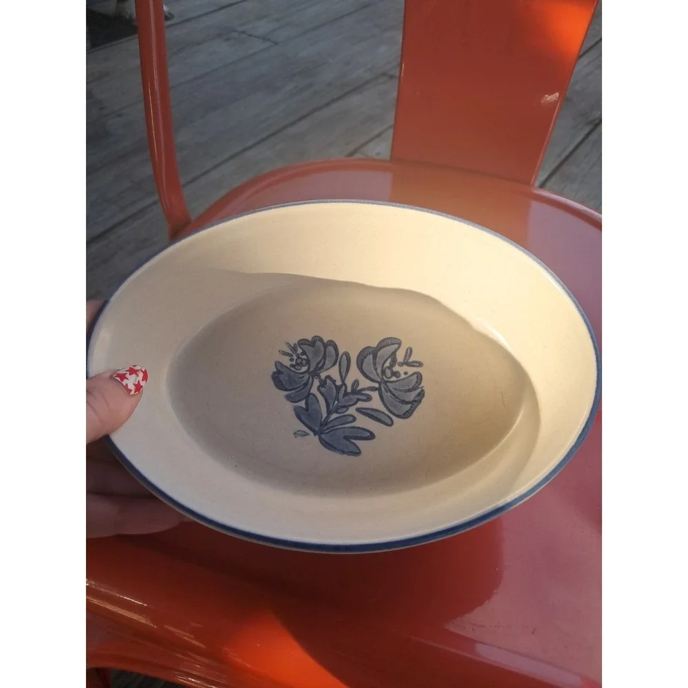 Vtg. Pfaltzgraff Yorktowne Stoneware Pasta/ Vegetable Serving Oval Dish